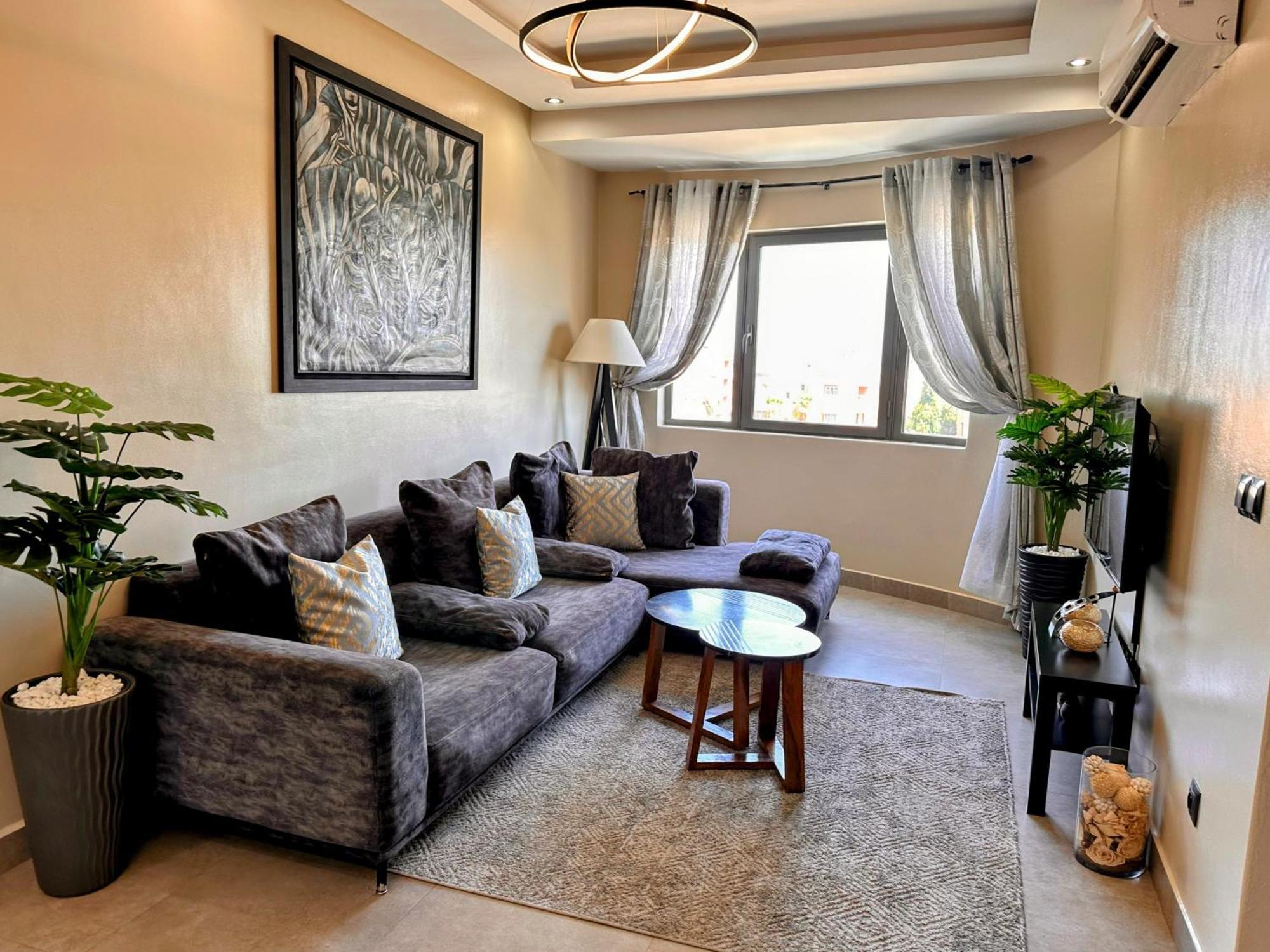 Moderne, Lumineux & Spacieux Avec Balcon -Central -Wifi-Smart Tv-Clim Marraquexe Exterior foto