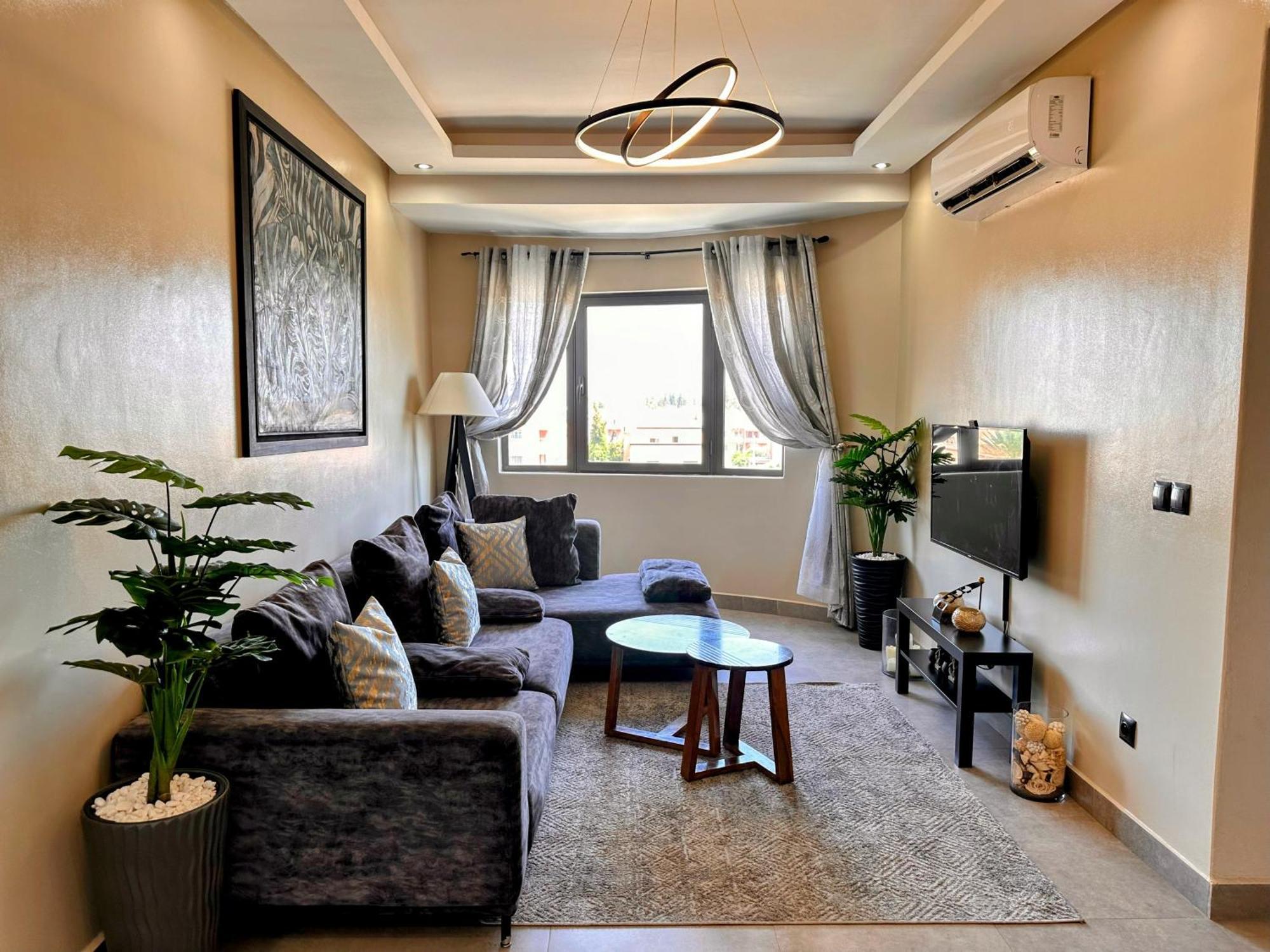 Moderne, Lumineux & Spacieux Avec Balcon -Central -Wifi-Smart Tv-Clim Marraquexe Exterior foto