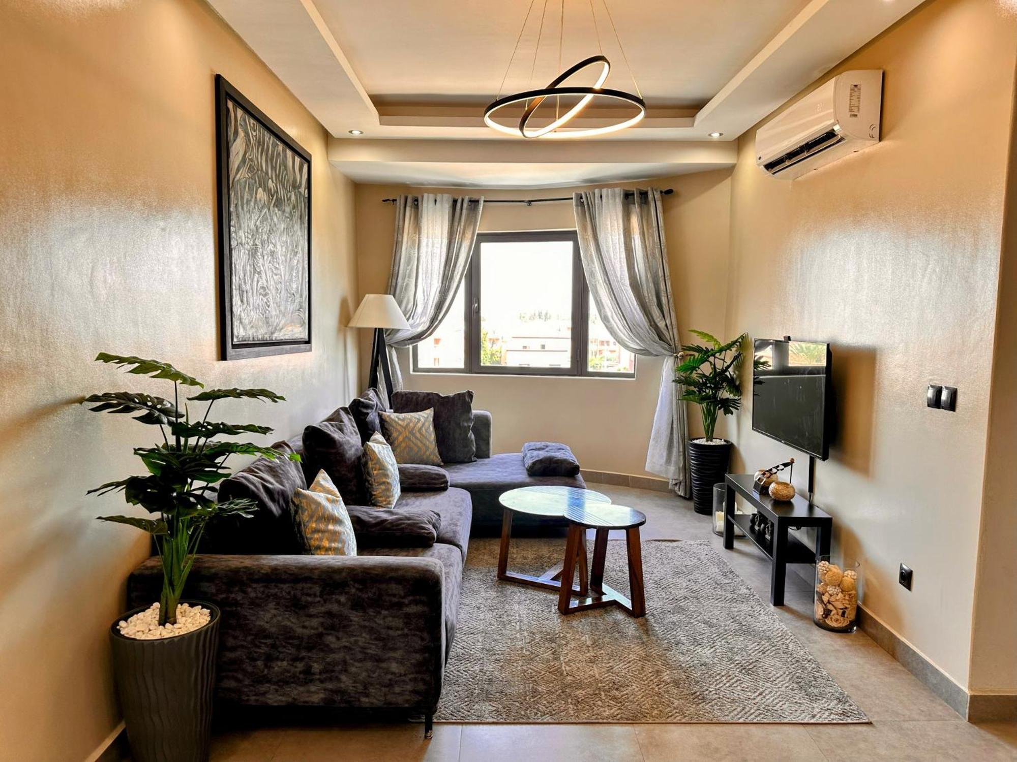 Moderne, Lumineux & Spacieux Avec Balcon -Central -Wifi-Smart Tv-Clim Marraquexe Exterior foto